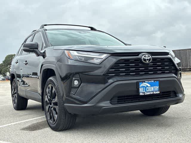 Used 2023 Toyota RAV4 XLE Premium FWD image 10
