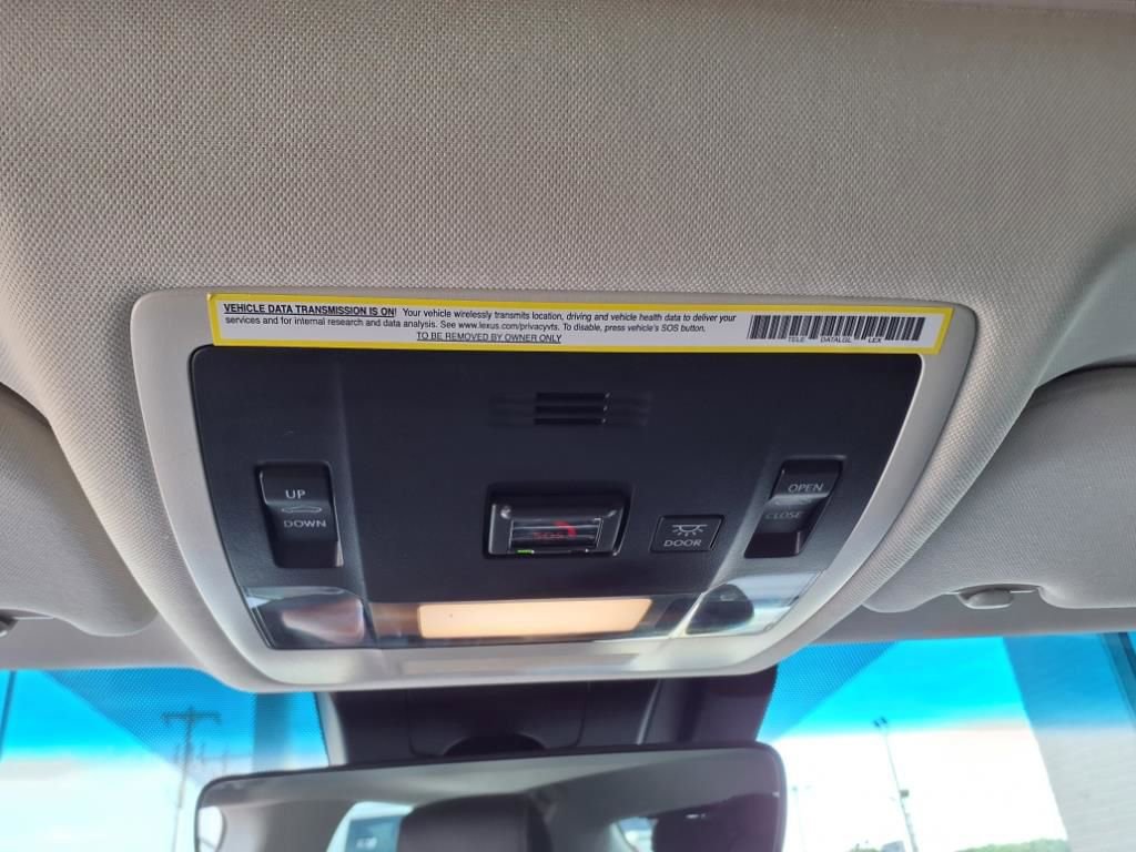 Used 2024 Lexus ES 300h w/ Luxury Package image 19