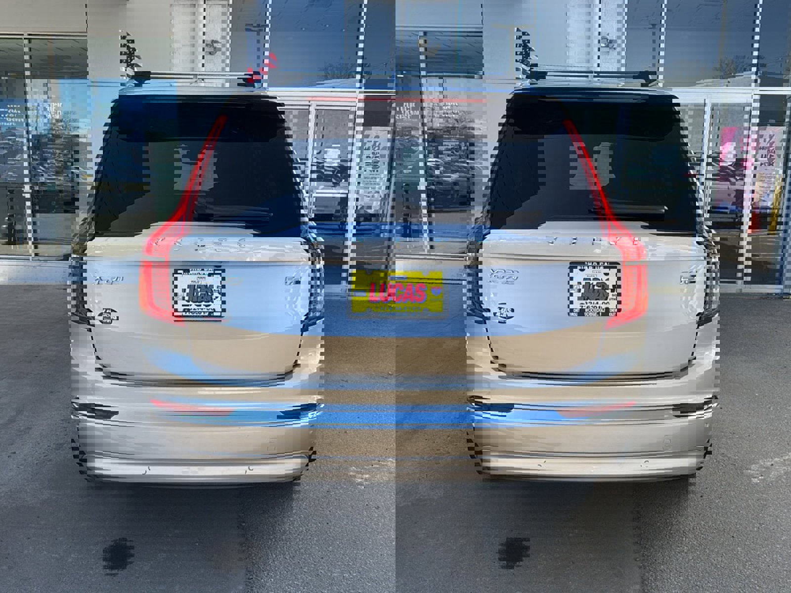 Used 2023 Volvo XC90 B6 Plus w/ Protection Package image 6