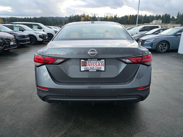 Used 2025 Nissan Sentra SV w/ SV Premium Package image 4