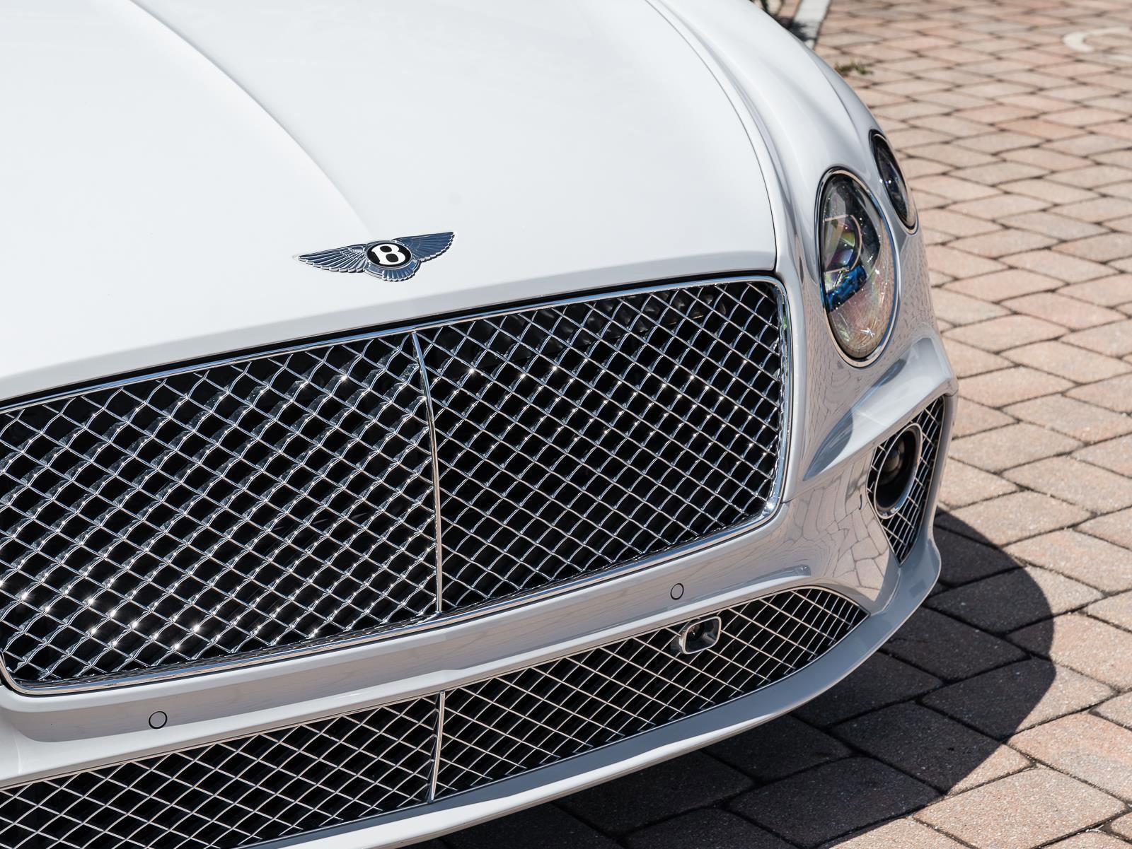 Used 2021 Bentley Continental GT V8 image 13