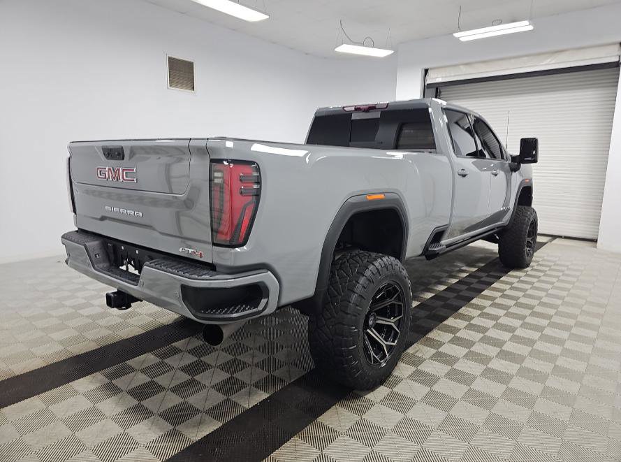 Used 2024 GMC Sierra 2500 AT4 w/ AT4 Premium Plus Package AWD/4WD image 2