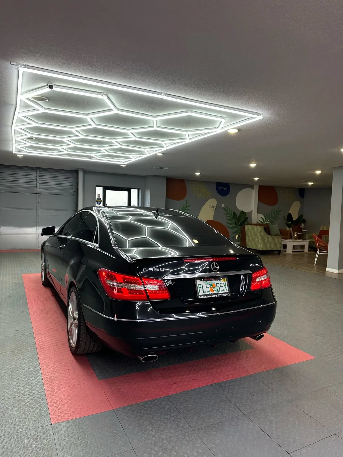 Used 2012 Mercedes-Benz E 350 4MATIC Coupe w/ Premium 2 Pkg image 4