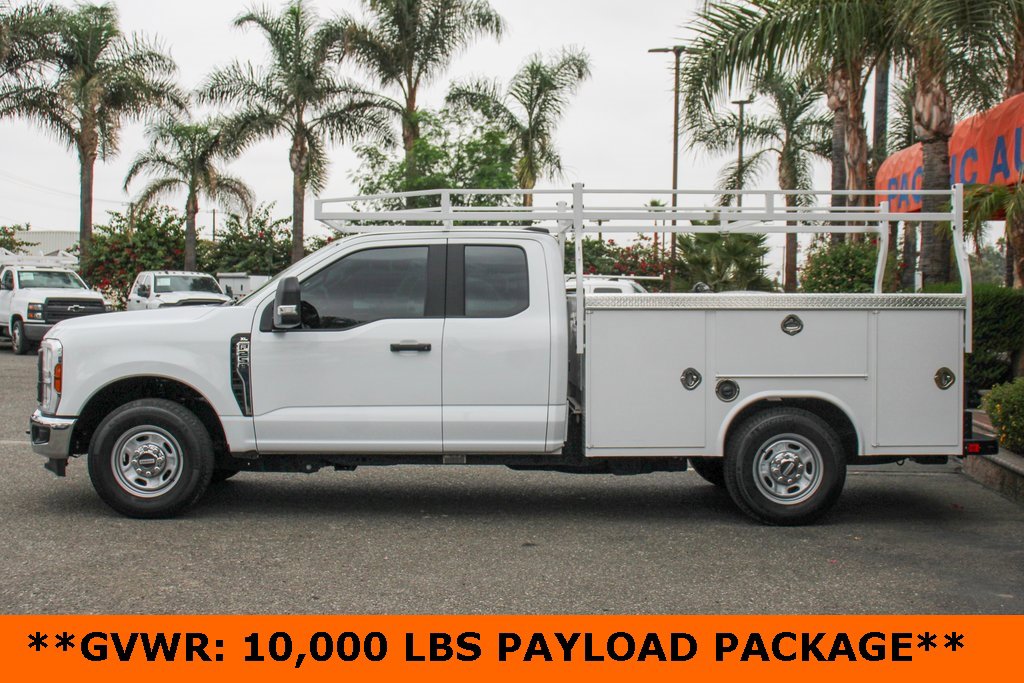 Used 2024 Ford F250 XL w/ XL Chrome Package image 5