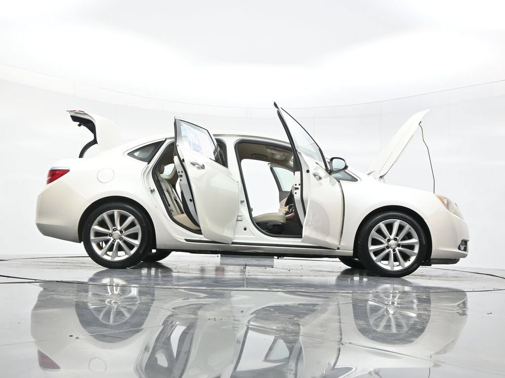 Used 2013 Buick Verano Leather FWD image 54
