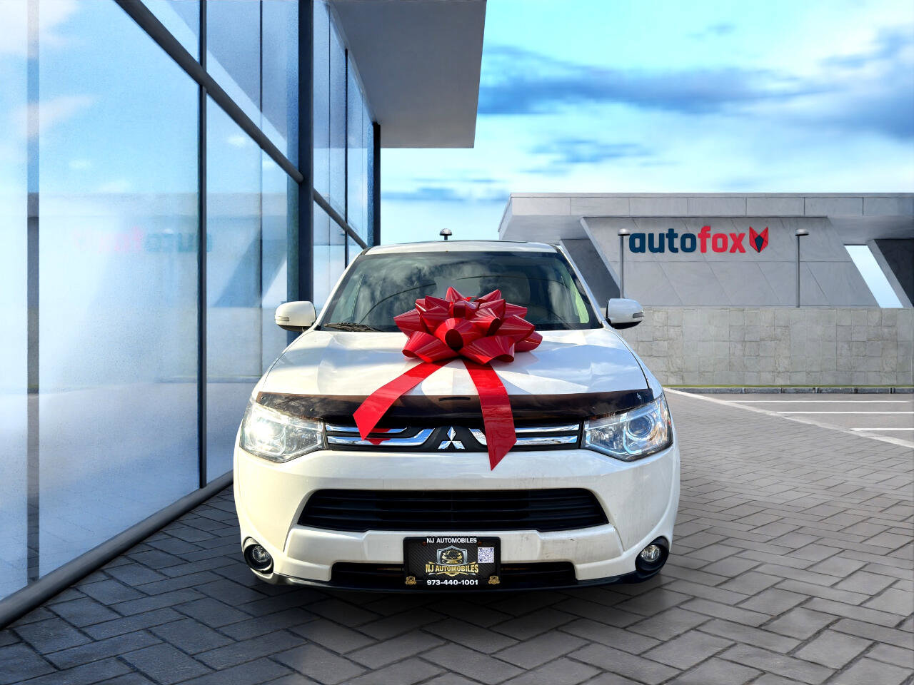 Used 2014 Mitsubishi Outlander GT image 2