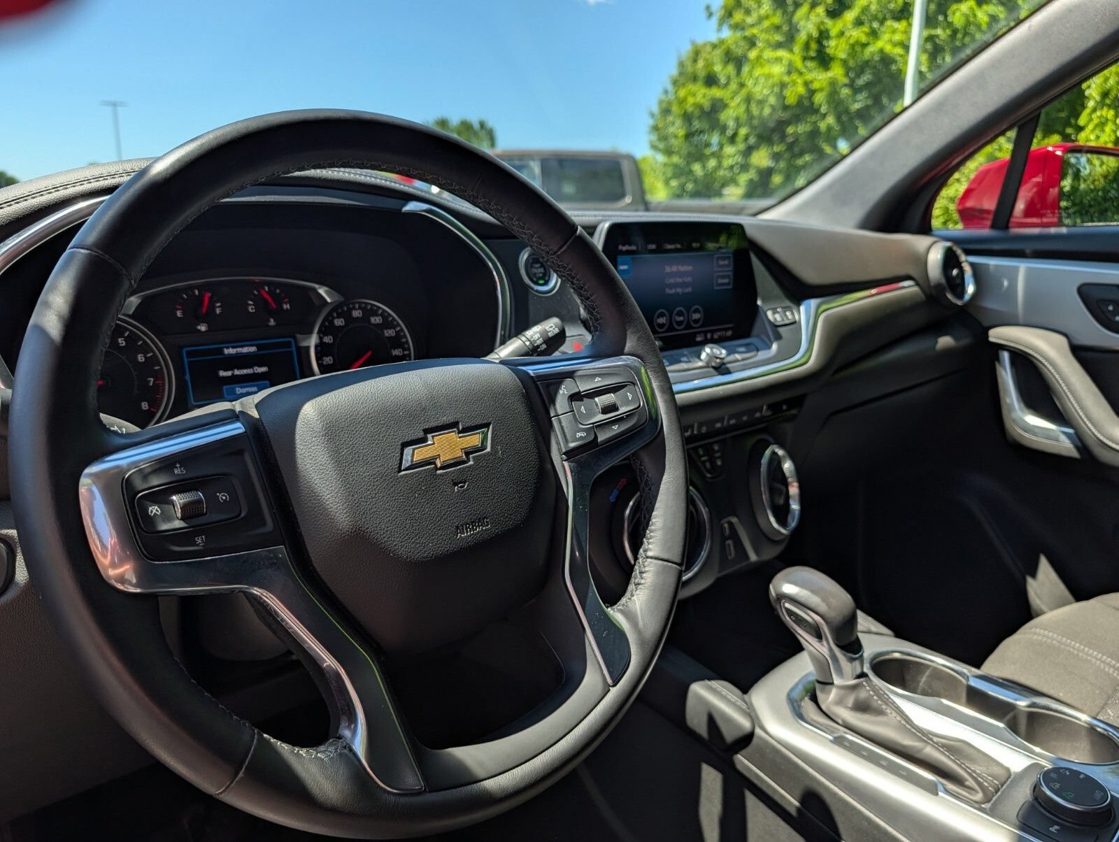 Used 2019 Chevrolet Blazer LT AWD/4WD image 23