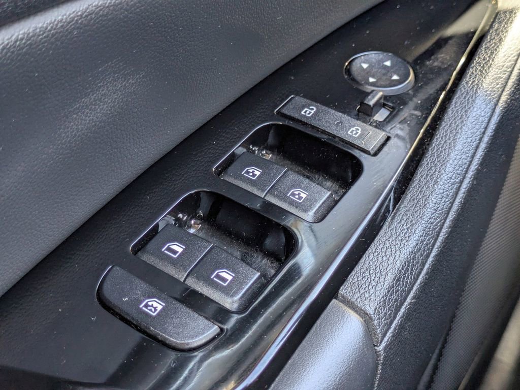 Used 2023 Kia Sportage SX image 25