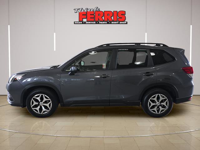 Used 2023 Subaru Forester Premium image 8