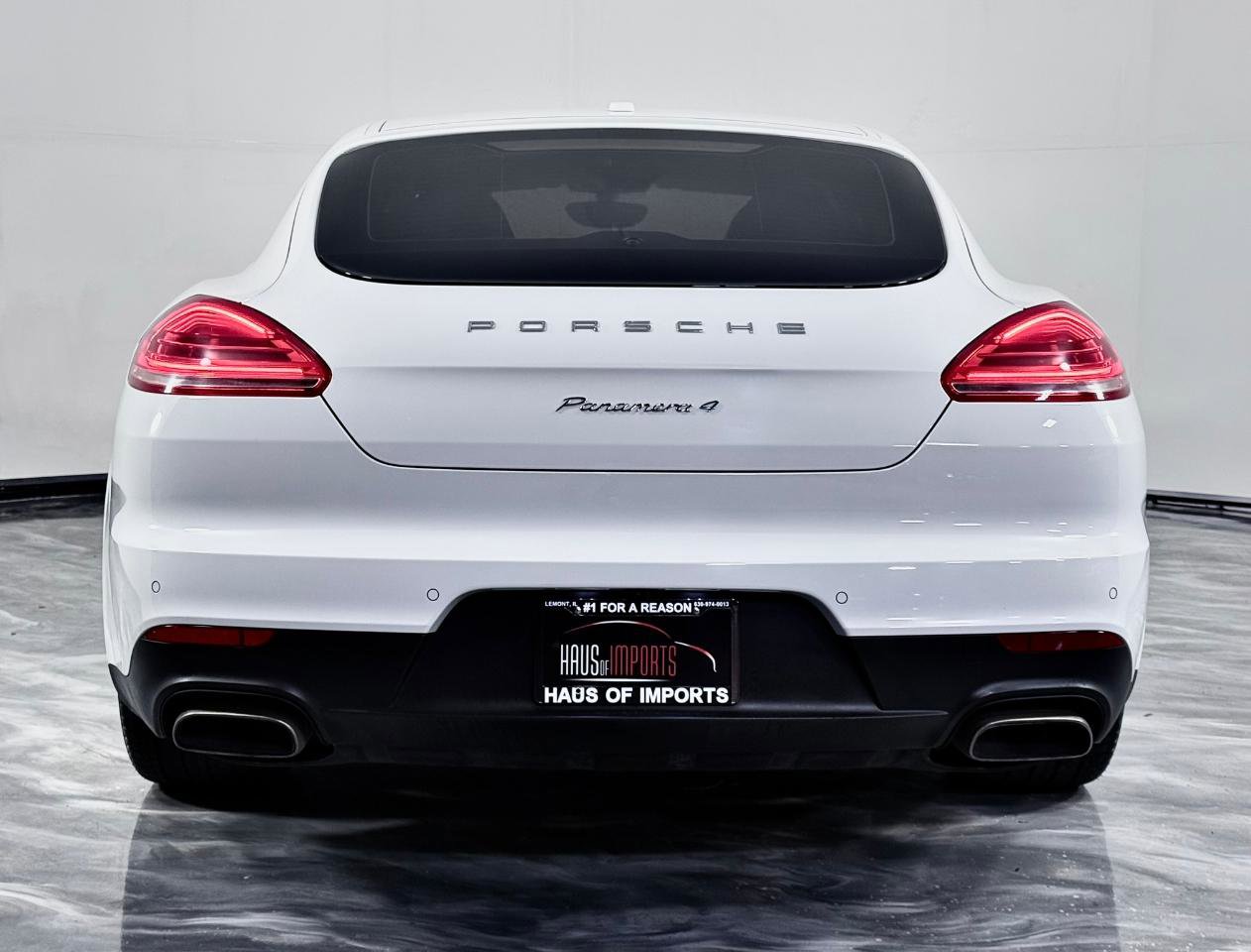 Used 2014 Porsche Panamera 4 image 8