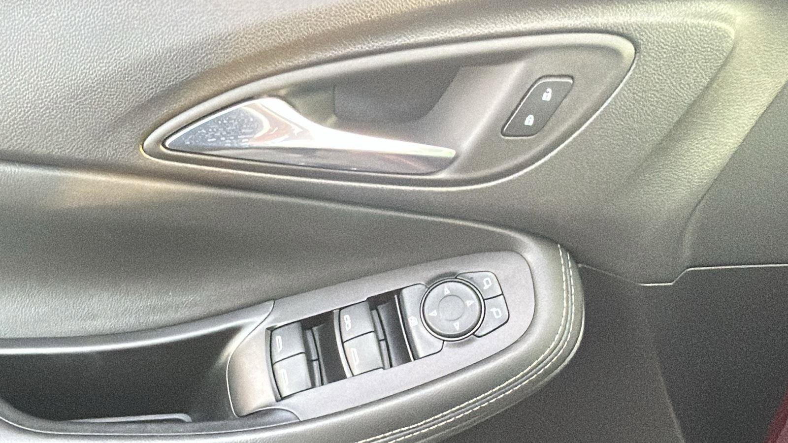 Certified 2023 Buick Encore GX Select w/ Safety Package II image 13