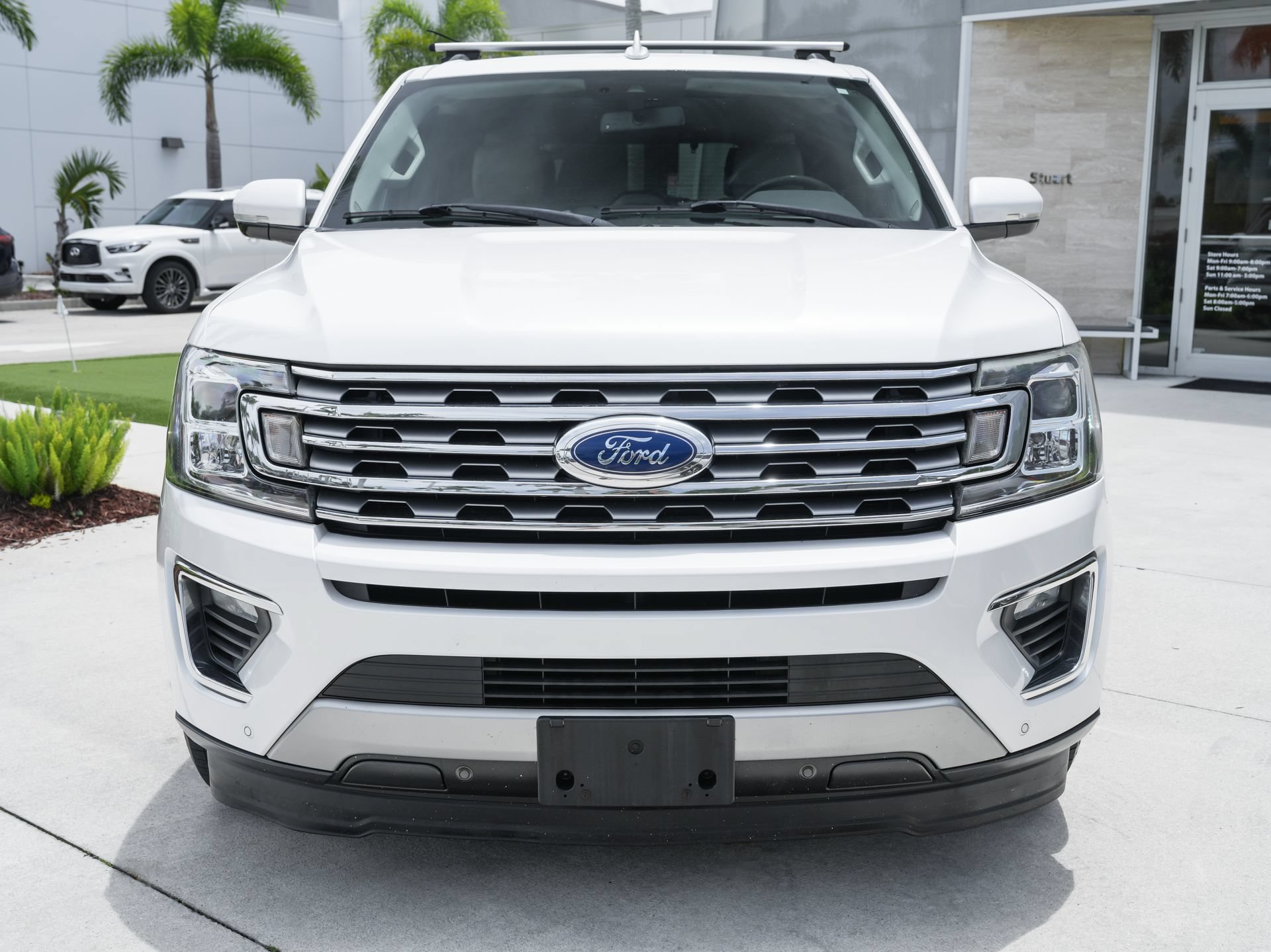 Used 2019 Ford Expedition Limited w/ Equipment Group 301A RWD image 5