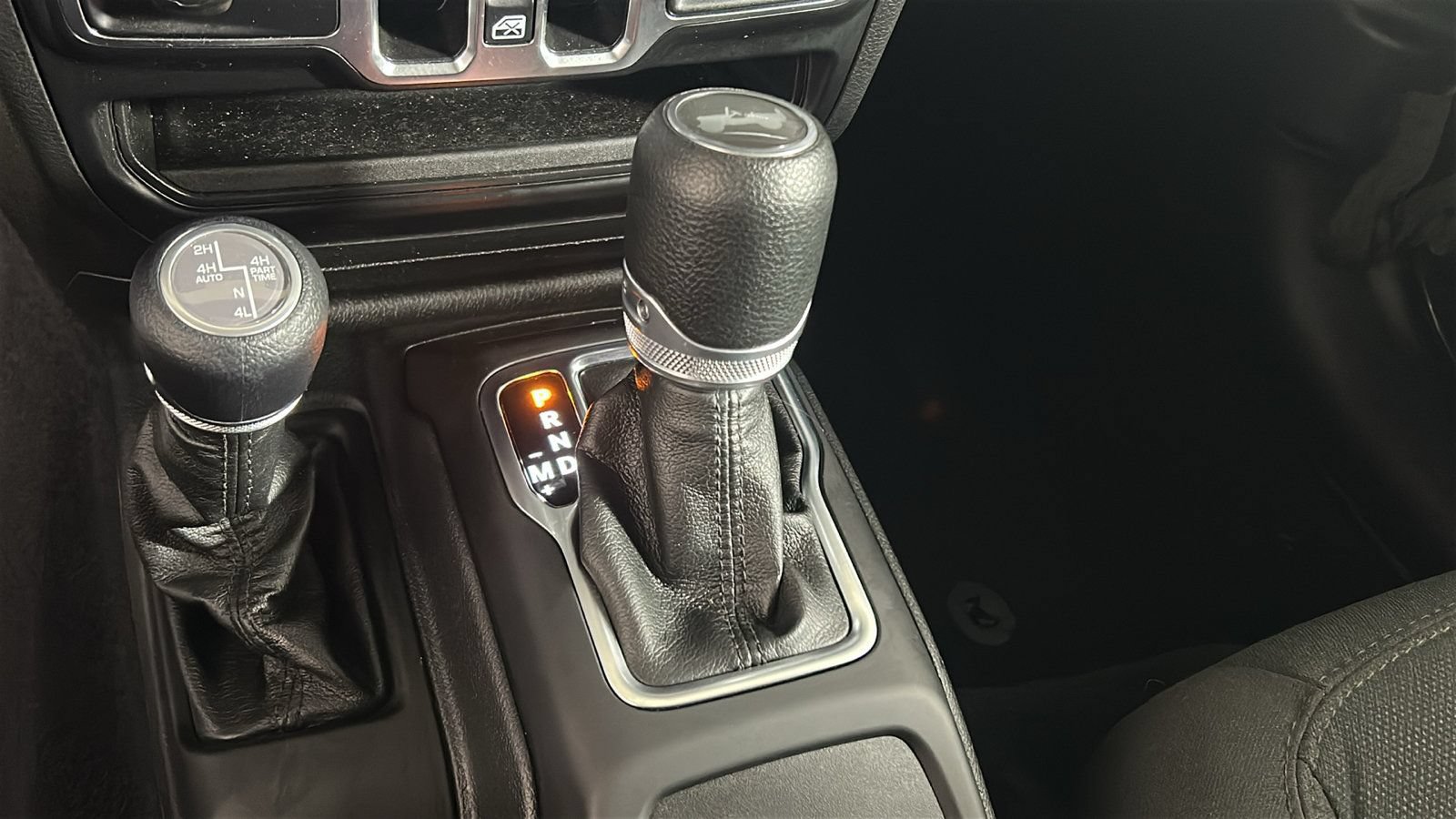 Used 2023 Jeep Wrangler Unlimited AWD/4WD image 22