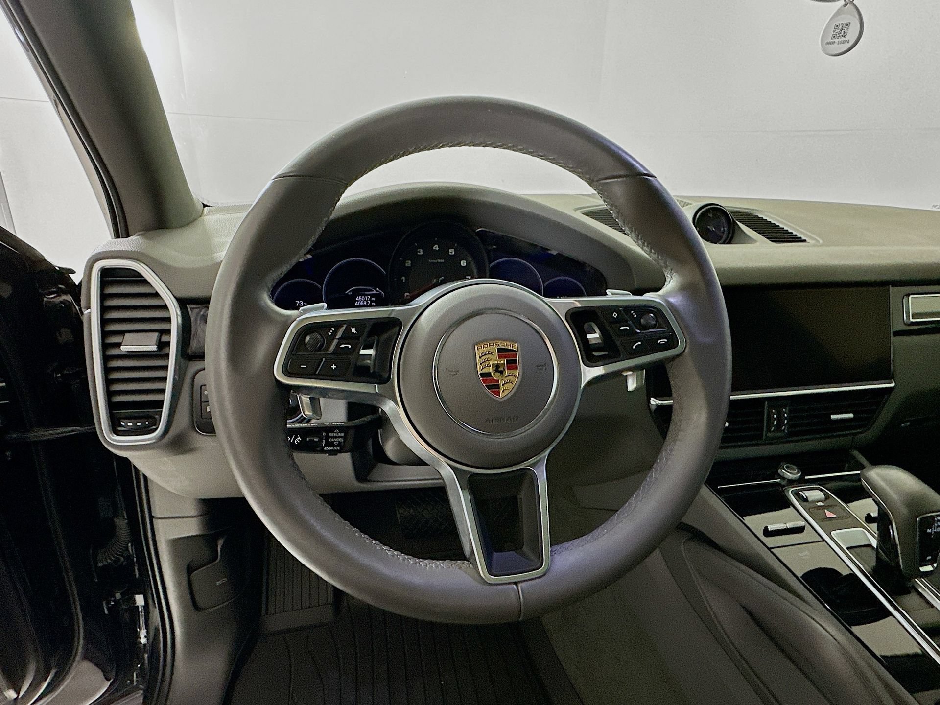 Used 2023 Porsche Cayenne Platinum Edition AWD/4WD image 12