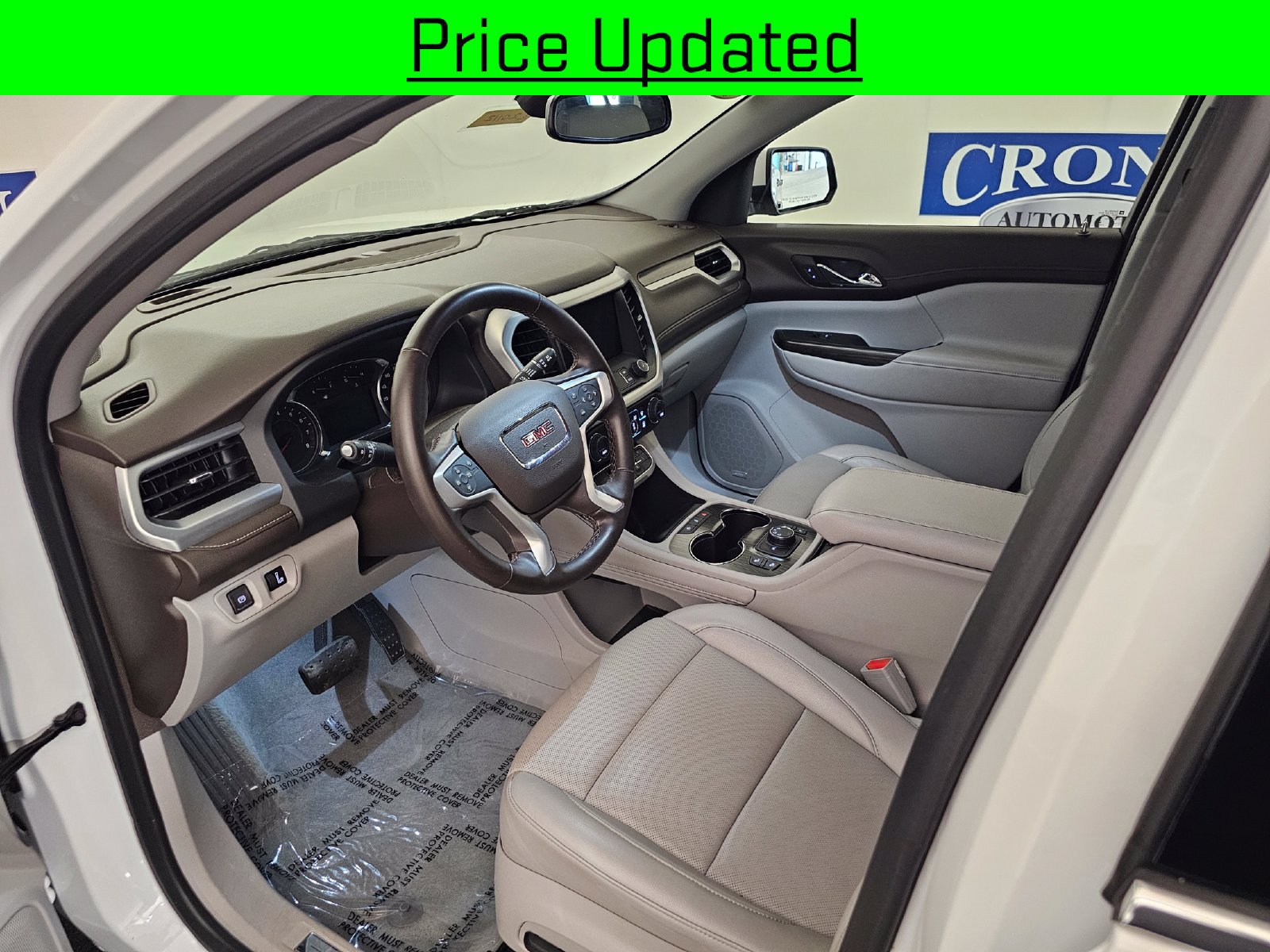 Used 2023 GMC Acadia SLT AWD/4WD image 4