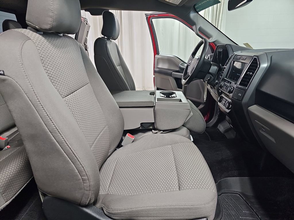 Used 2016 Ford F150 XLT w/ Equipment Group 302A Luxury AWD/4WD image 13
