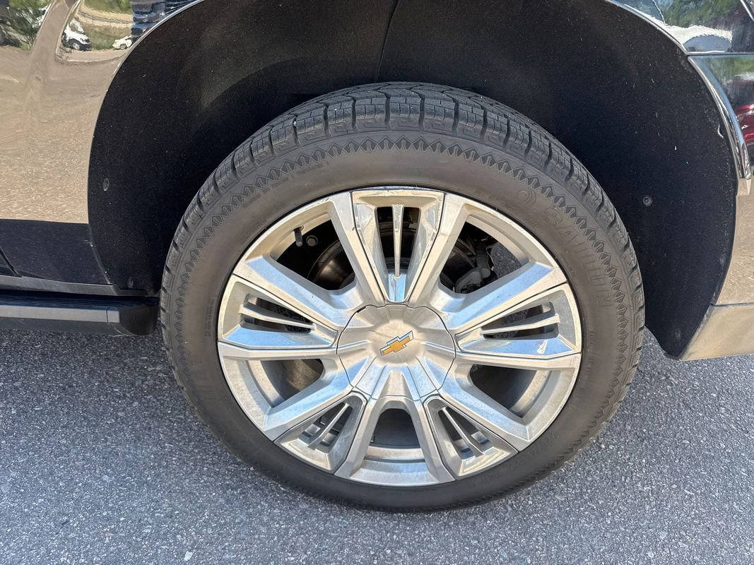 Used 2021 Chevrolet Suburban High Country image 24