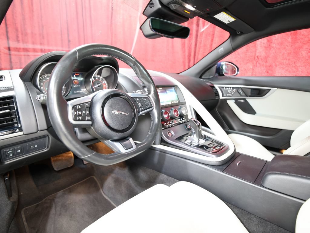 Used 2020 Jaguar F-TYPE Coupe RWD image 12