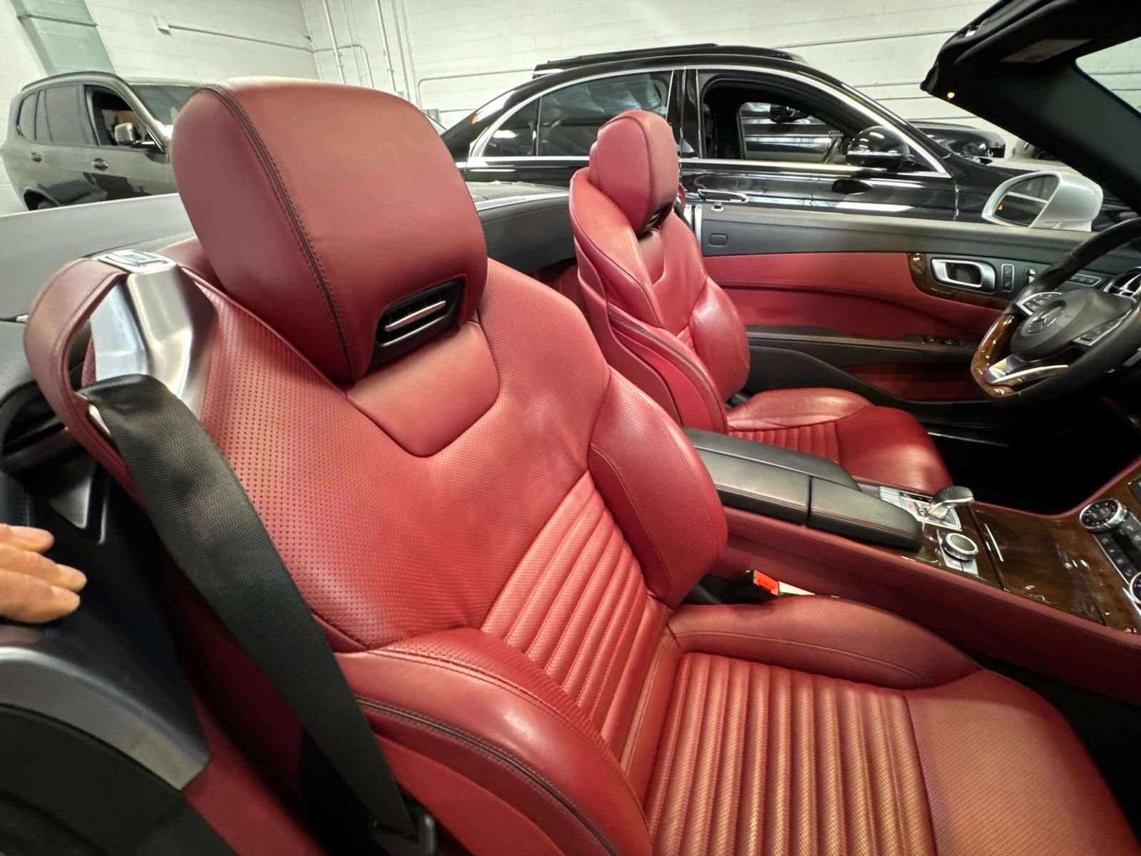 Used 2019 Mercedes-Benz SL 550 image 30
