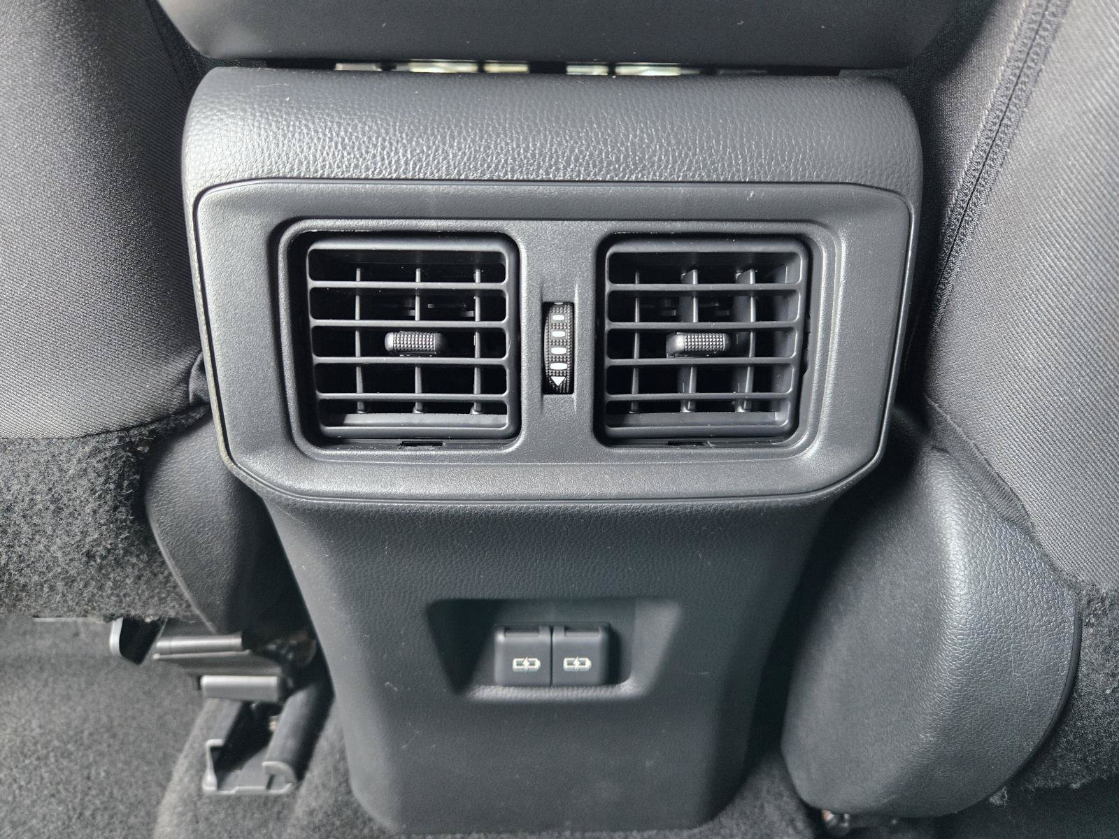 Used 2023 Toyota RAV4 XLE w/ Convenience Package FWD image 27