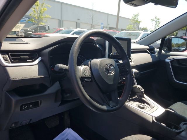 Used 2024 Toyota RAV4 LE image 17