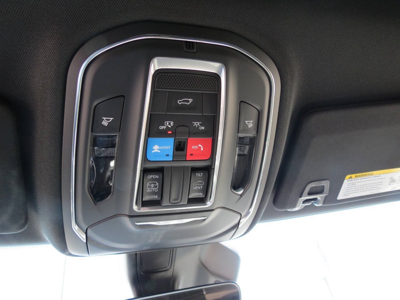 New 2026 Jeep Grand Cherokee Laredo X AWD/4WD image 16