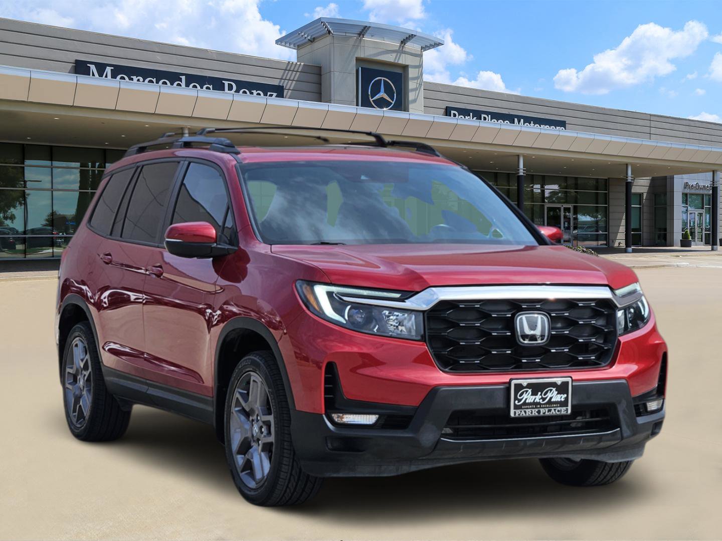 Used 2023 Honda Passport EX-L image 2