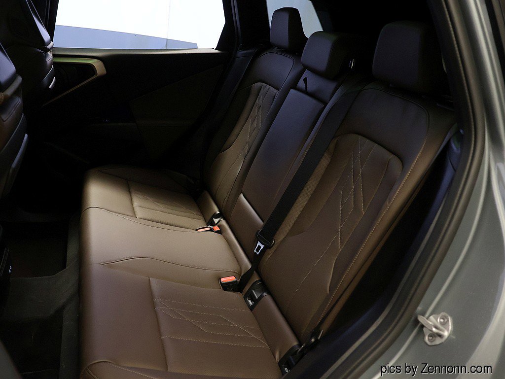 Used 2025 BMW X3 xDrive30i w/ Premium Package image 12