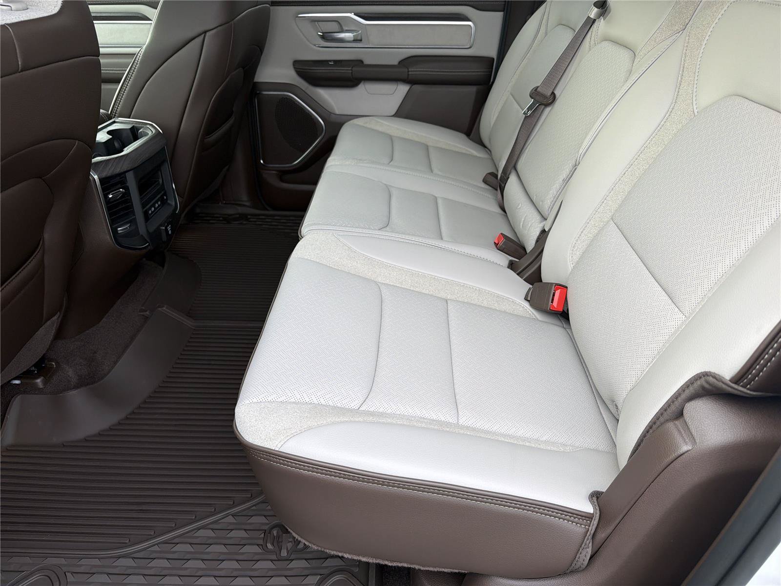 New 2026 RAM 1500 Laramie w/ Laramie Preferred Package RWD image 20