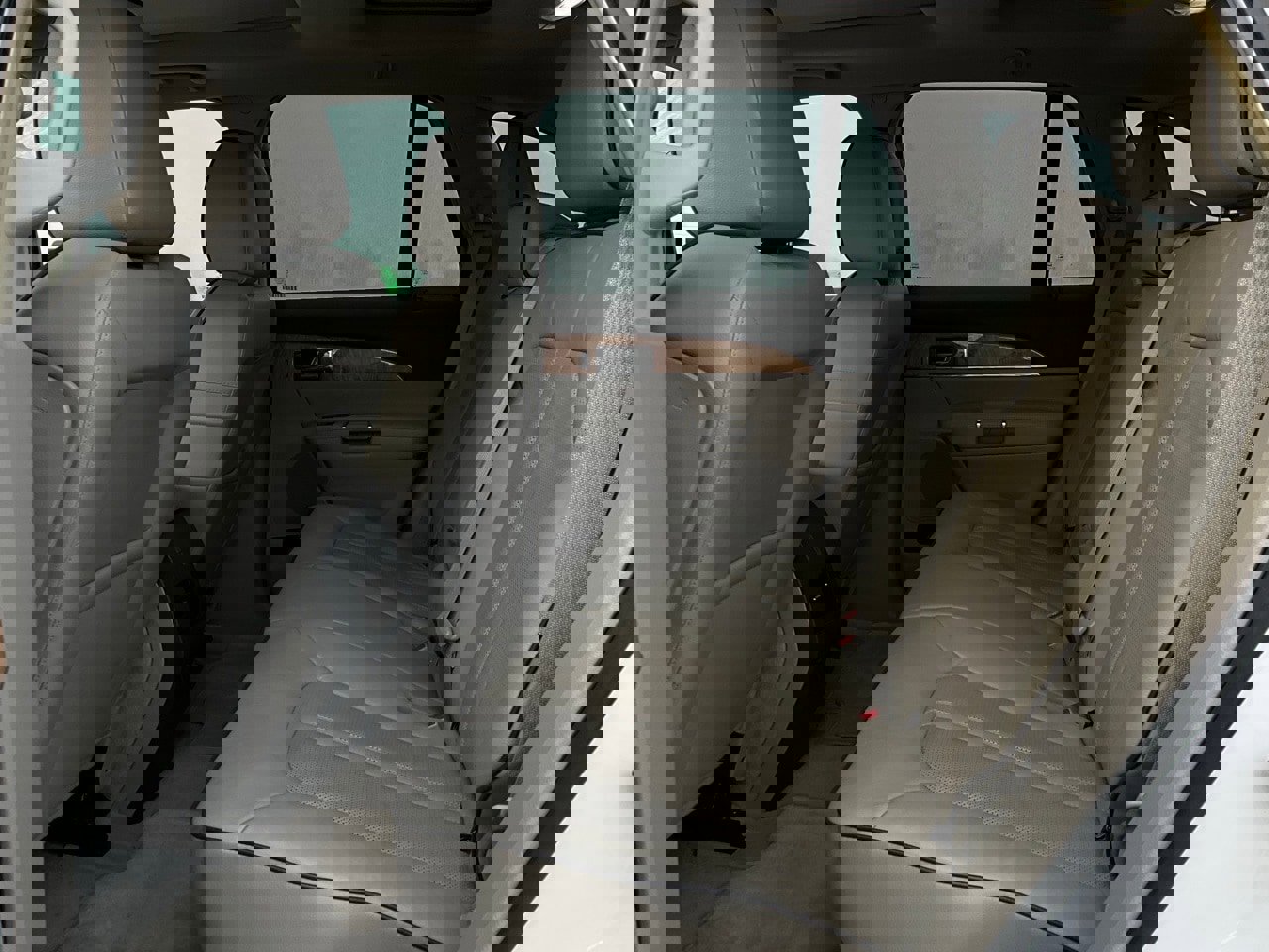 Used 2014 Lincoln MKX FWD w/ Equipment Group 102A image 11