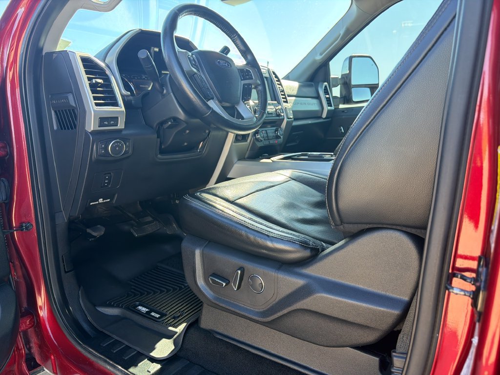 Used 2018 Ford F350 Lariat w/ Tow Technology Bundle AWD/4WD image 3