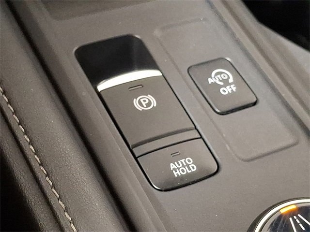 Used 2024 Nissan Pathfinder S image 25