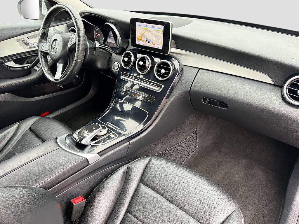 Used 2015 Mercedes-Benz C 300 4MATIC Sedan image 32