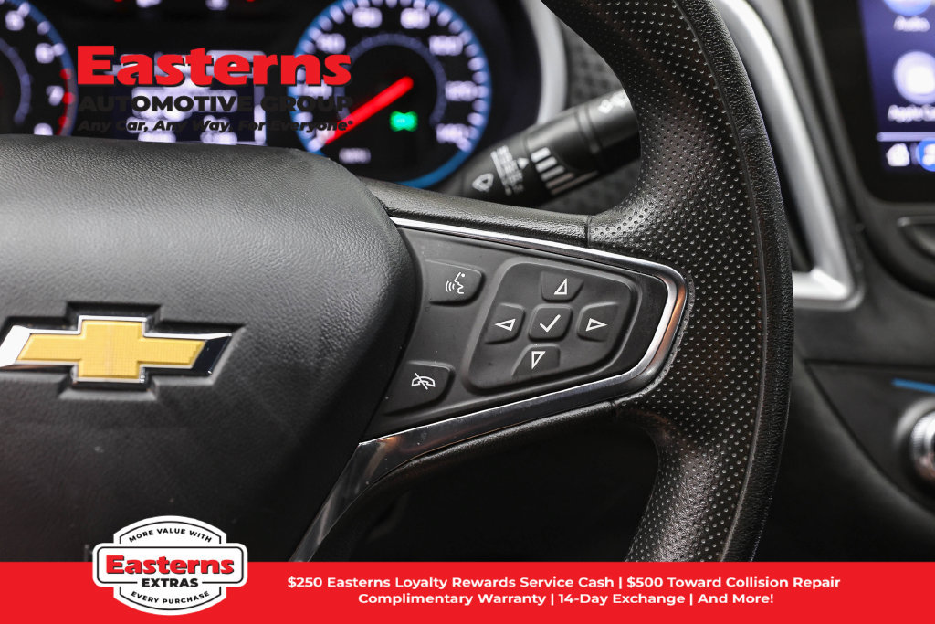 Used 2023 Chevrolet Malibu LT FWD image 17