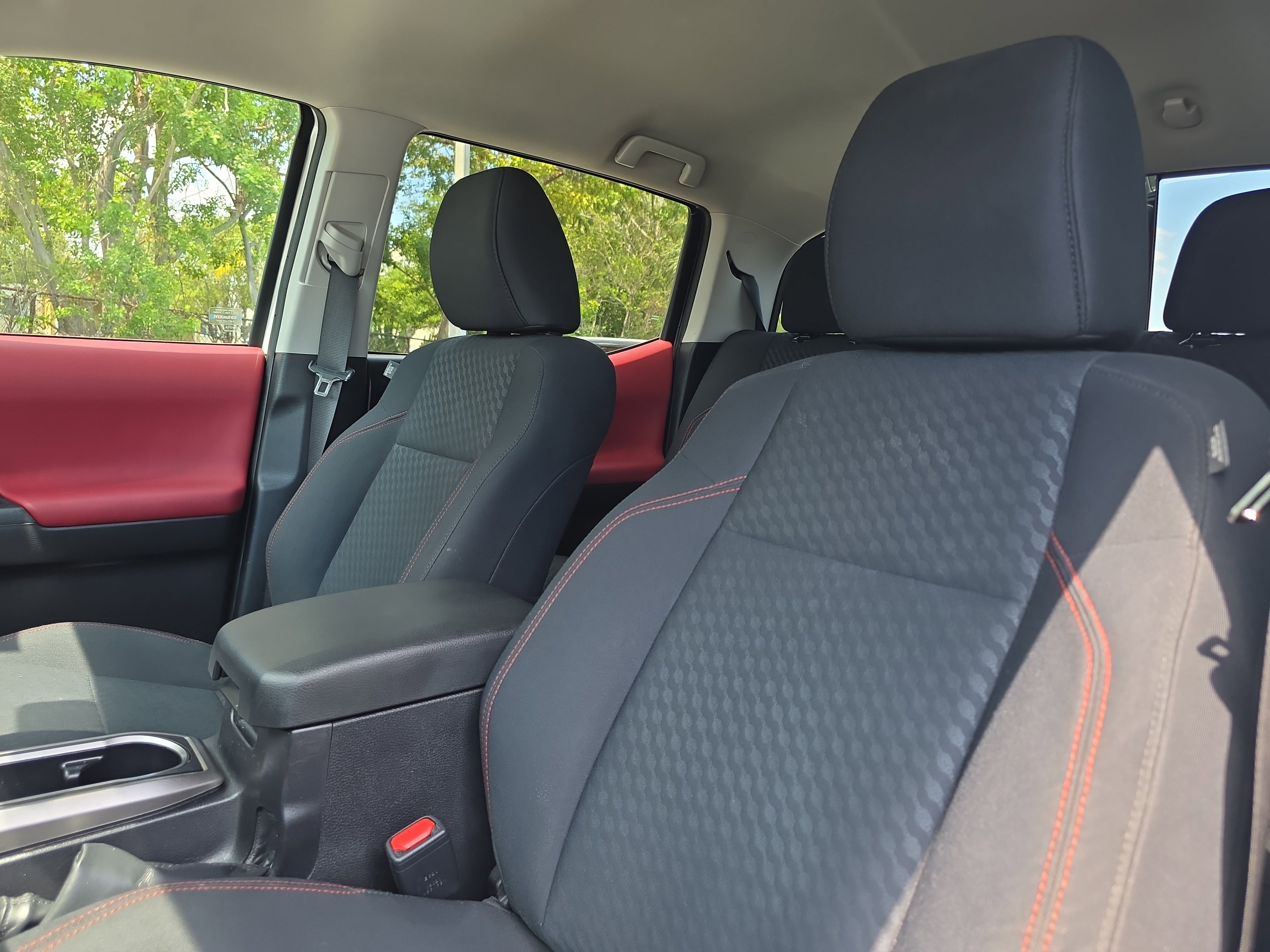 Used 2023 Toyota Tacoma SR5 AWD/4WD image 25