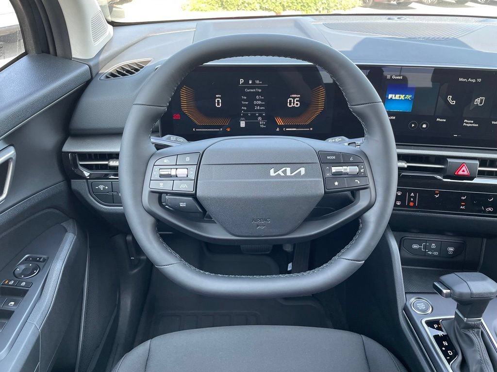 New 2026 Kia Sportage LX w/ LX Convenience Package FWD image 15