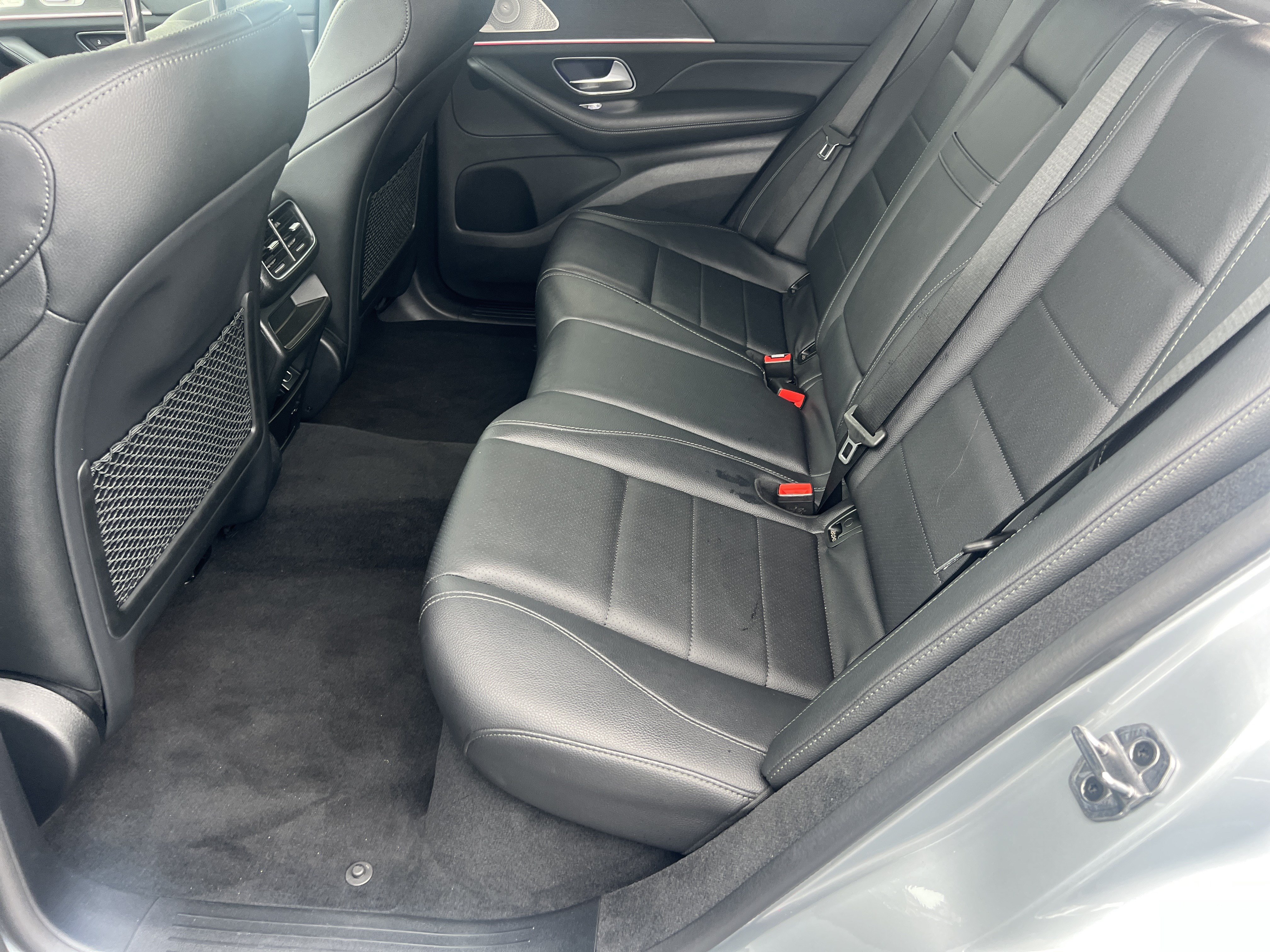 Certified 2022 Mercedes-Benz GLE 450 4MATIC w/ Premium Package image 32
