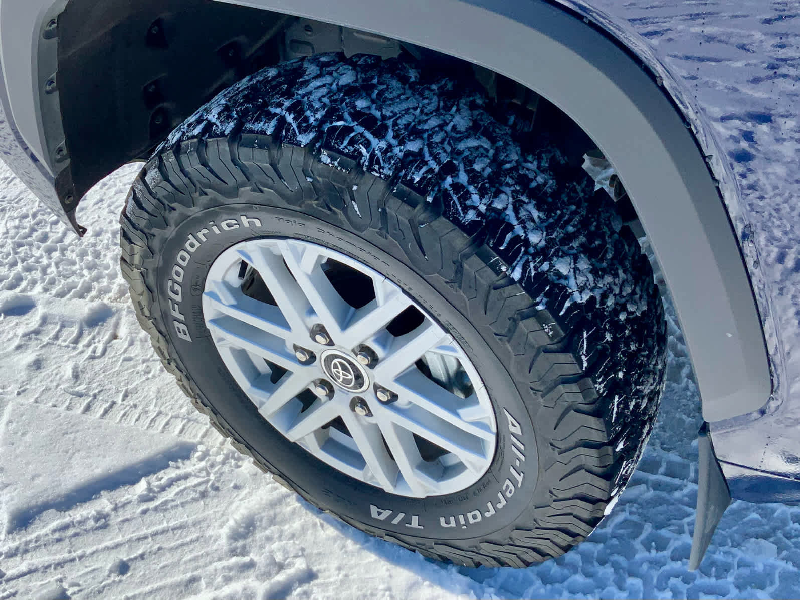 Used 2024 Toyota Tundra SR5 w/ SR5 Premium Package image 18