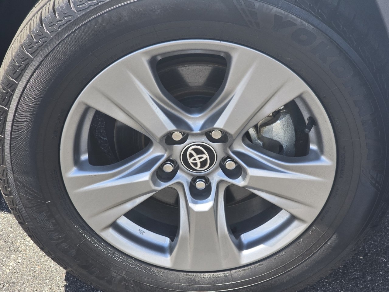 Certified 2023 Toyota RAV4 XLE w/ XLE Grade Weather Package AWD/4WD image 7