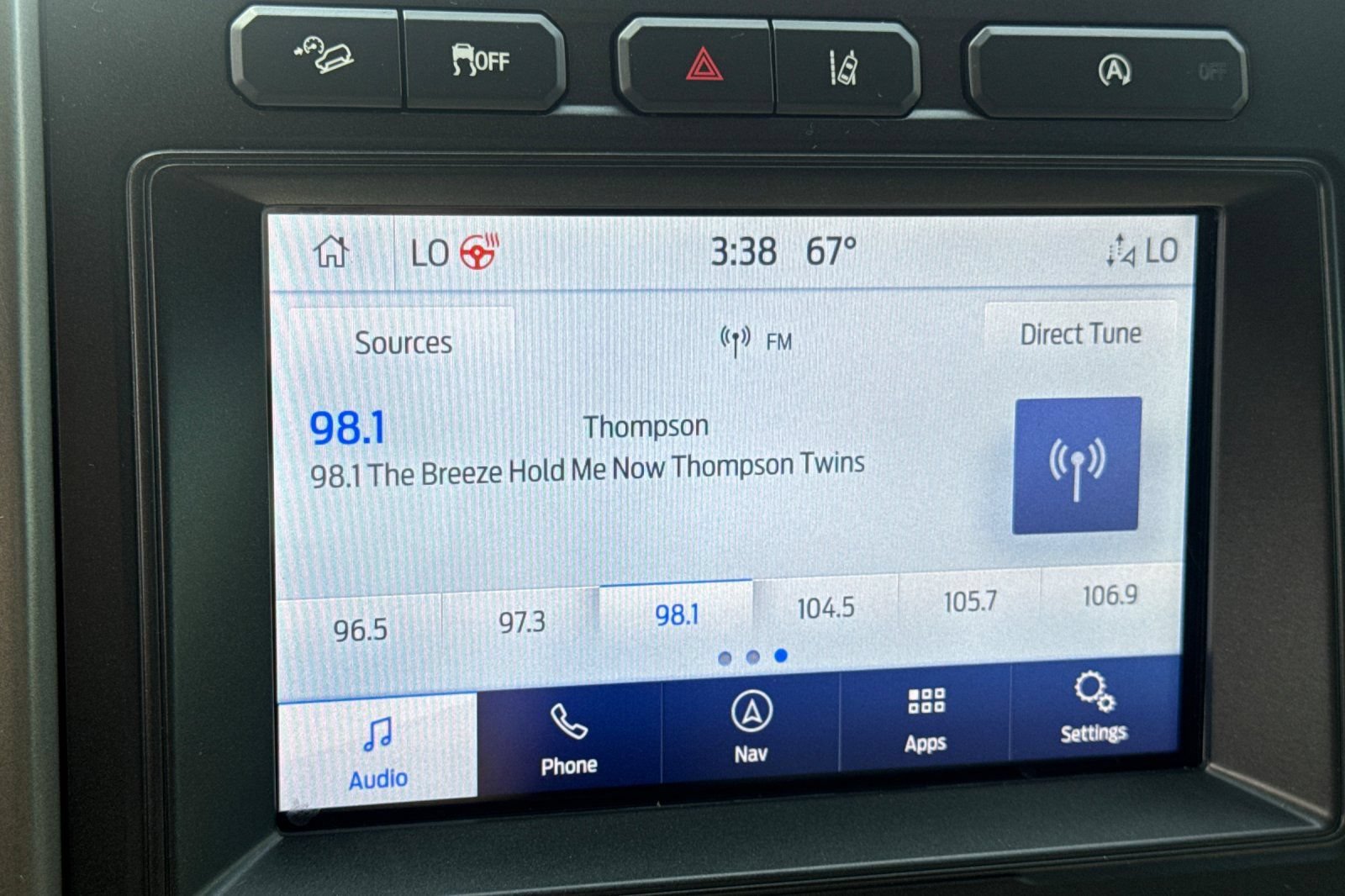 Used 2020 Ford Expedition XLT w/ Equipment Group 202A AWD/4WD image 19