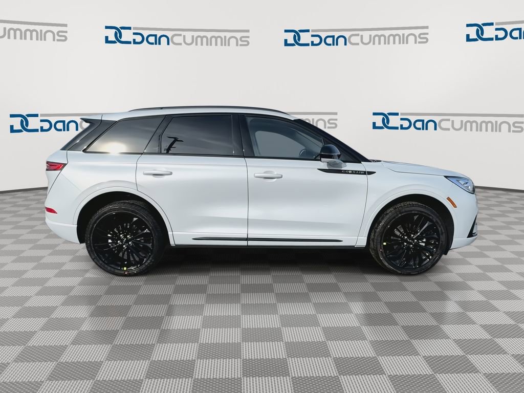 New 2026 Lincoln Corsair Reserve w/ Jet Appearance Package image 9