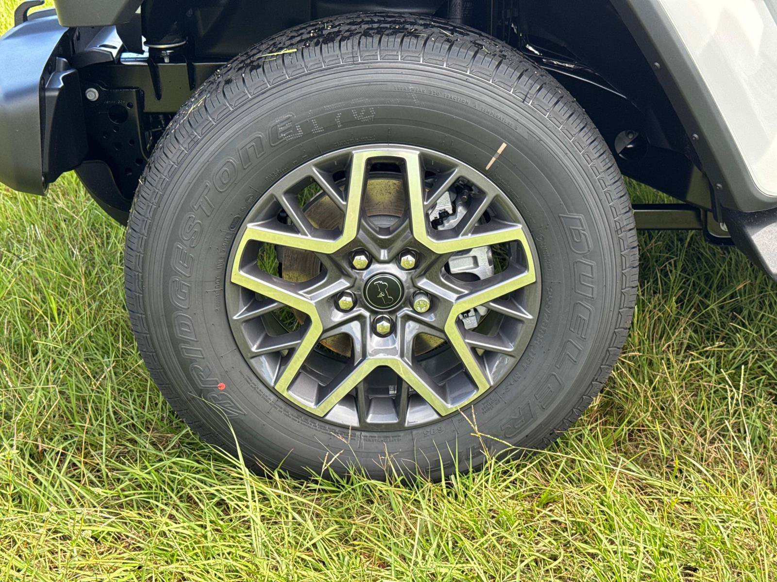 New 2025 Jeep Wrangler Unlimited Sahara AWD/4WD image 10