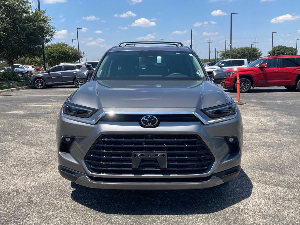 Used 2025 Toyota Grand Highlander AWD Hybrid image 2
