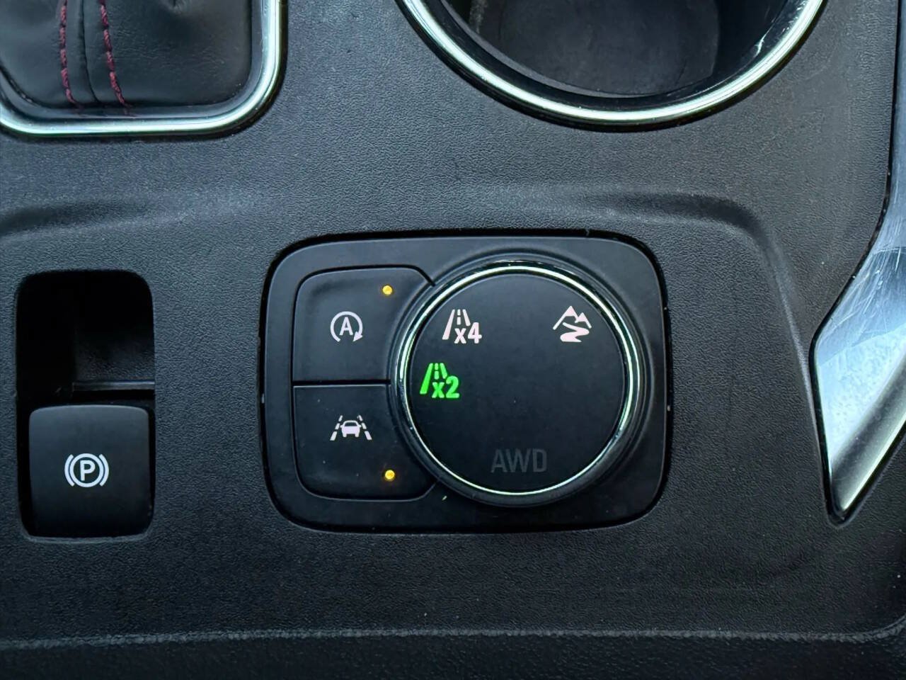Used 2023 Chevrolet Traverse RS AWD/4WD image 14