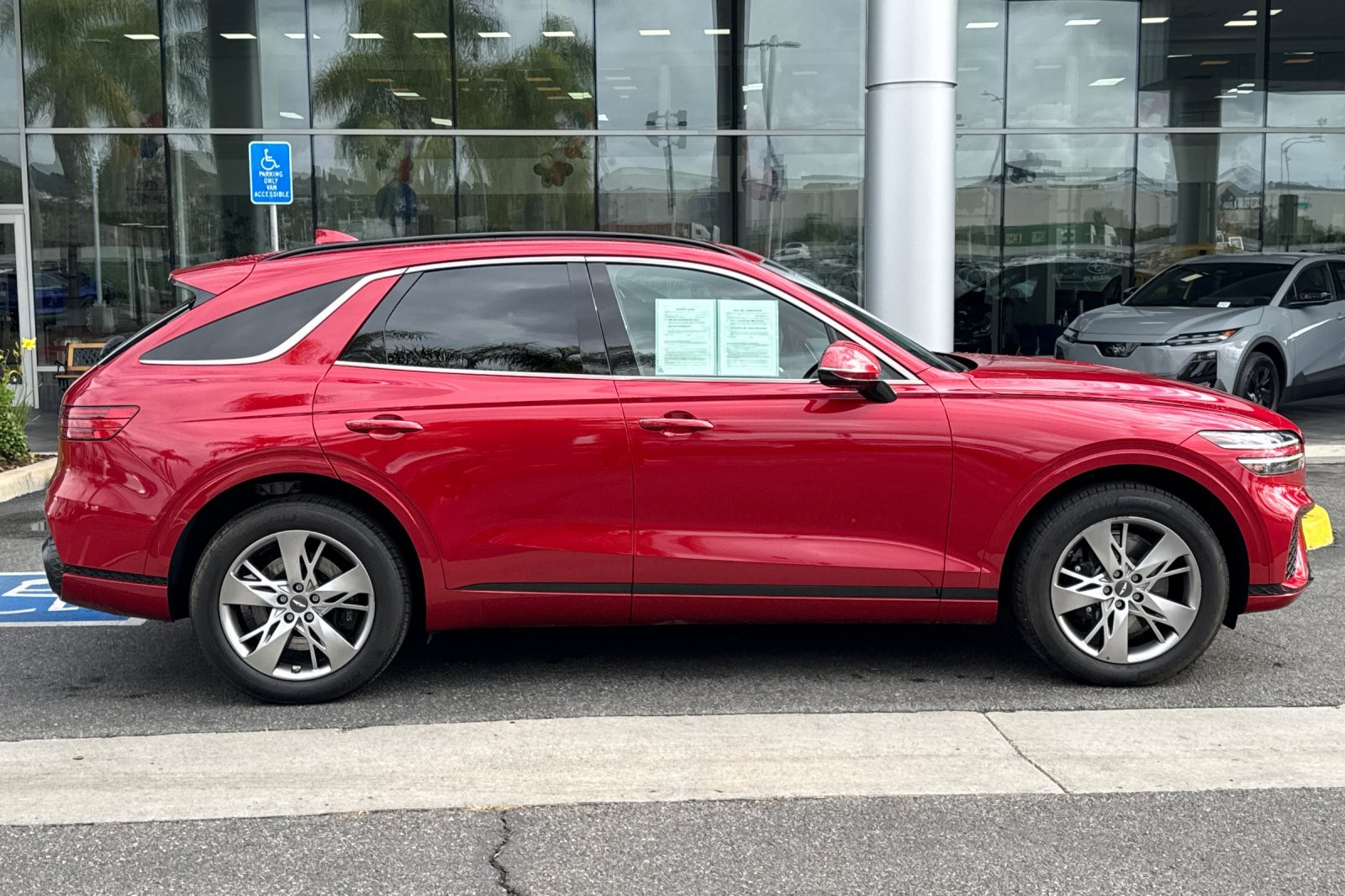 Used 2024 Genesis GV70 3.5T Sport AWD/4WD image 3