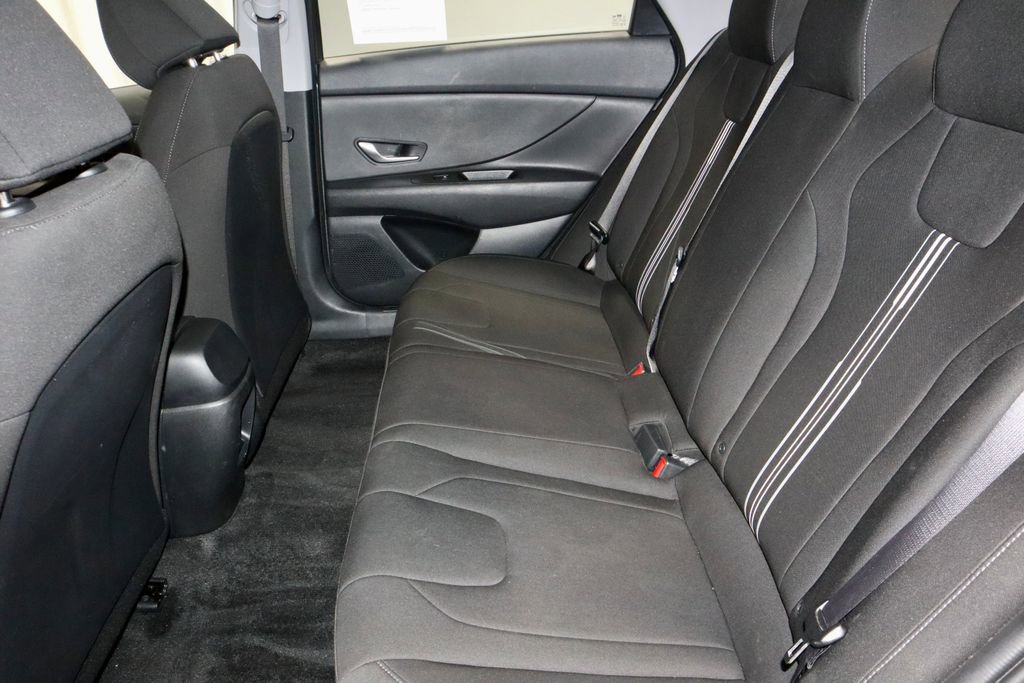 Certified 2024 Hyundai Elantra SEL image 23