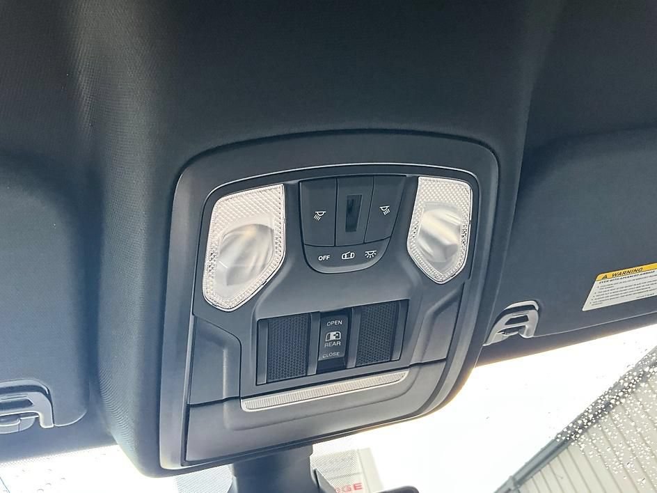 Used 2022 RAM 1500 Big Horn AWD/4WD image 29