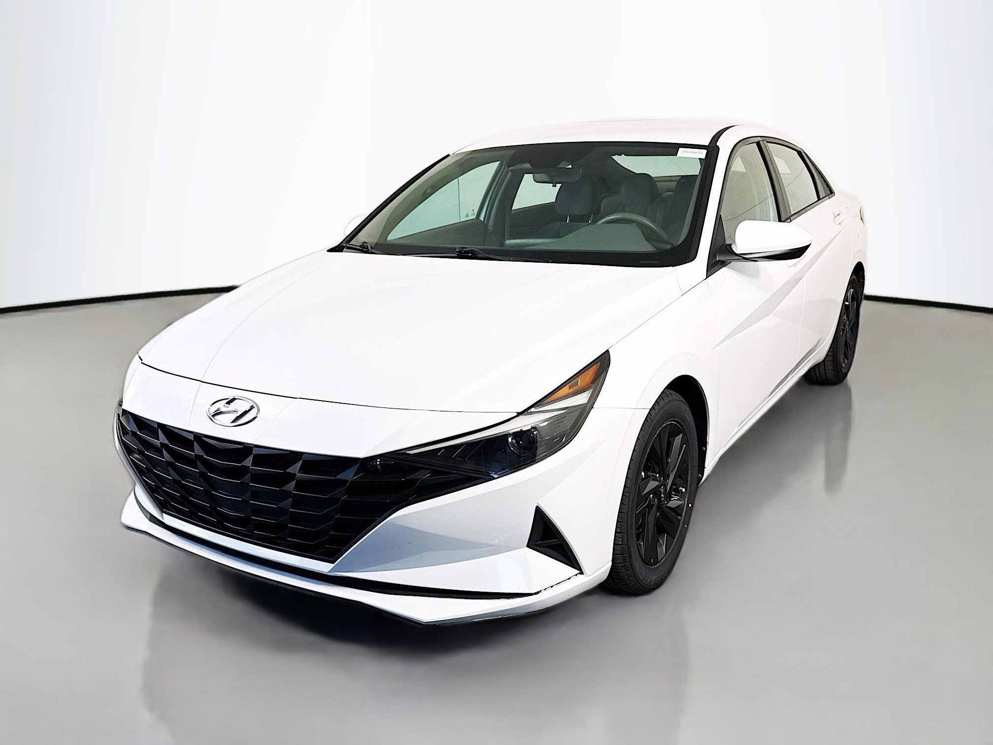 Used 2021 Hyundai Elantra SEL image 4