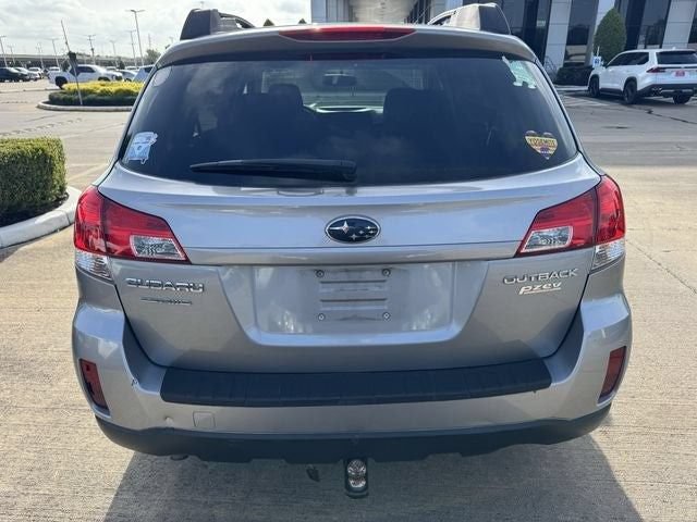 Used 2010 Subaru Outback 2.5i Premium AWD/4WD image 6