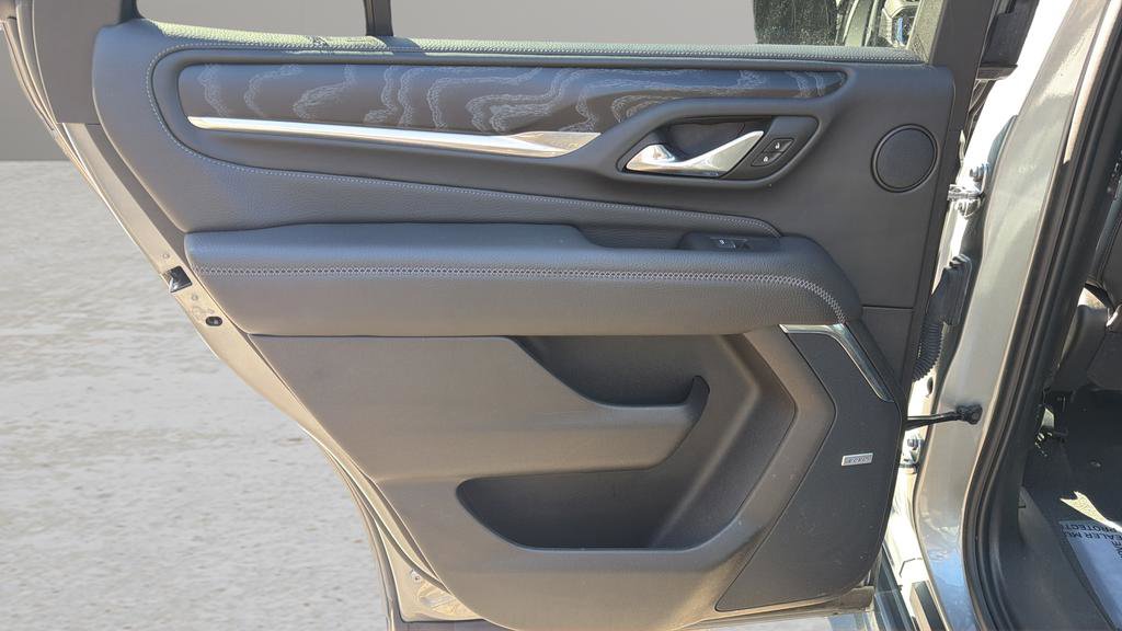 Used 2023 GMC Yukon Denali w/ LPO, Floor Liner Package image 14